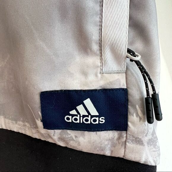 ADIDAS Grey Graphic Light Weight Zip Up Jacket Size Medium - Picture 4 of 9